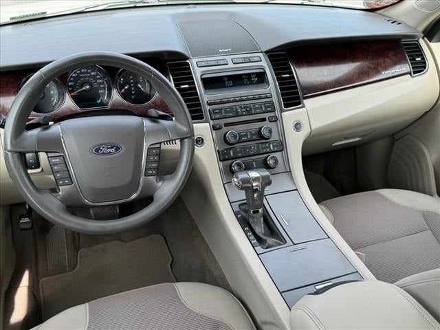 2010 Ford Taurus SEL
